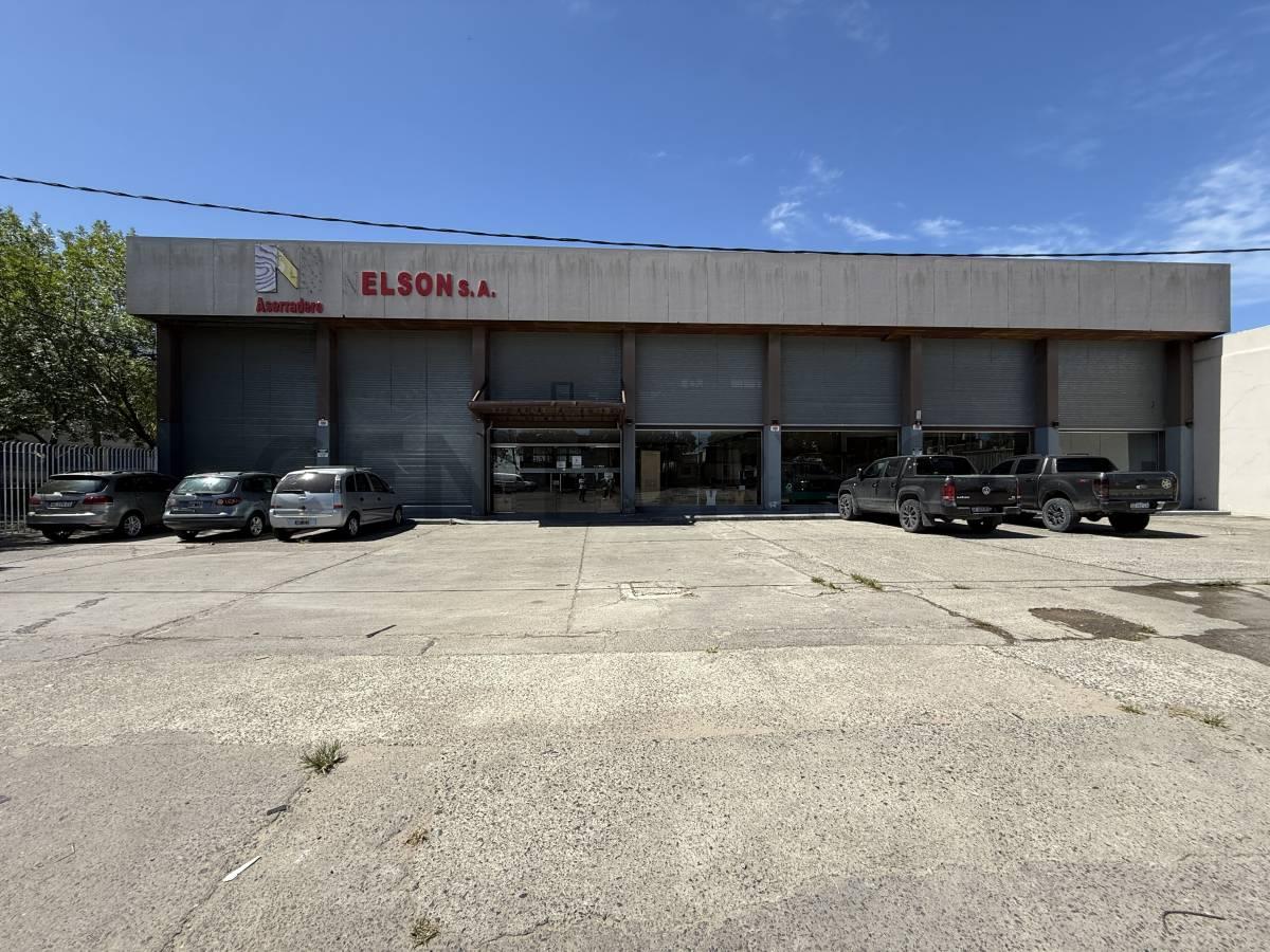 120 e/ 524 y 525 | Galpon industrial En Venta — foto 1
