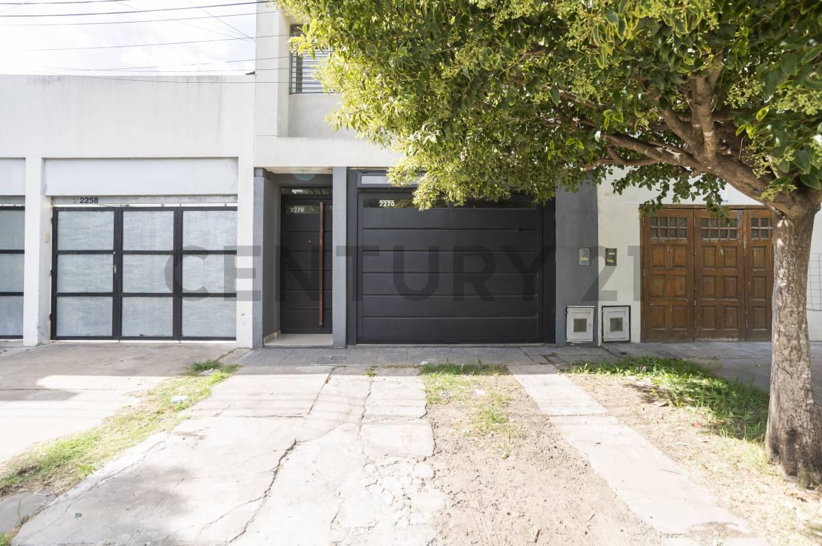 Casa en venta en La Plata tipo Duplex San Carlos — foto 1
