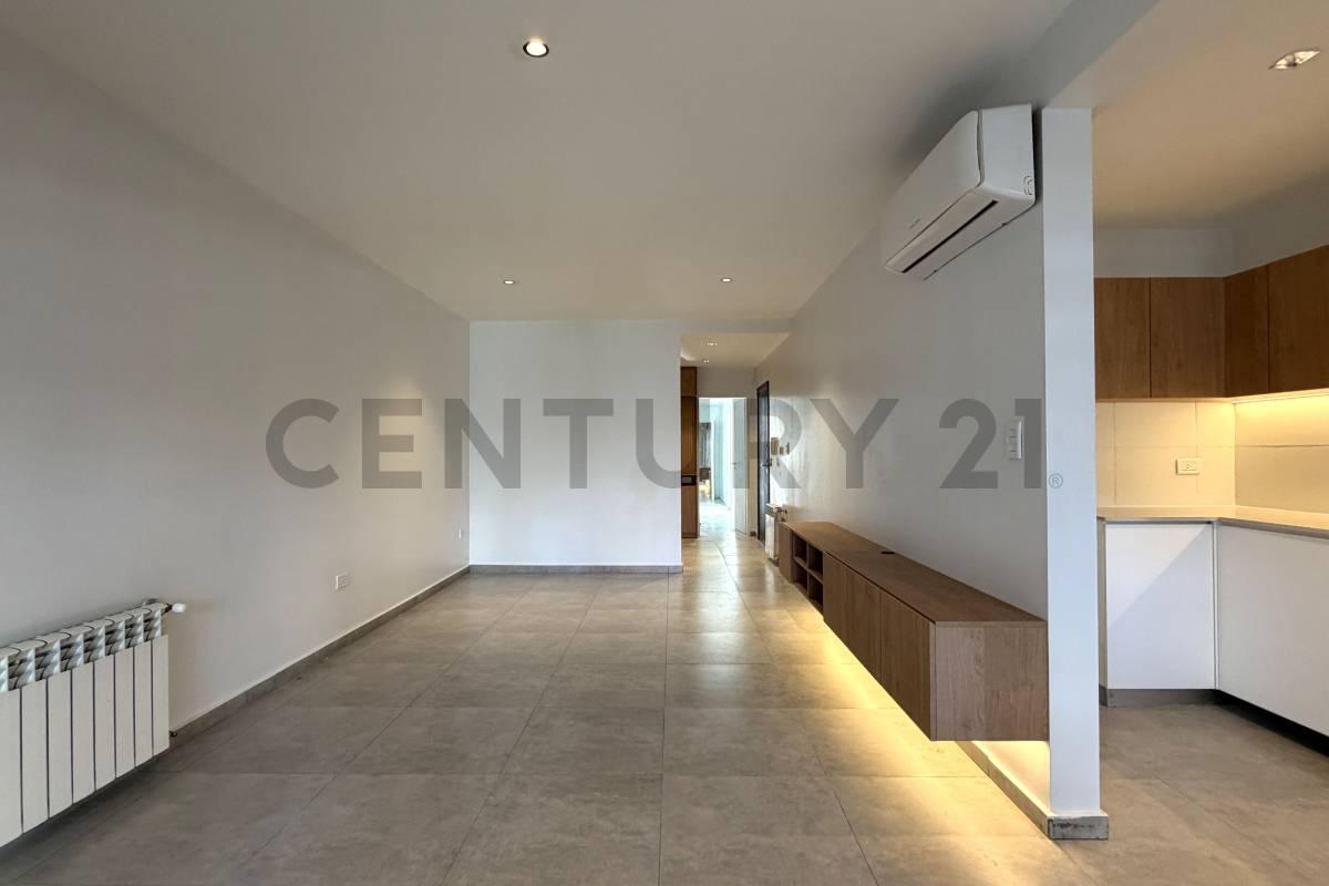 Departamento en Venta en La Plata de dos dormitorios y cochera — foto 1