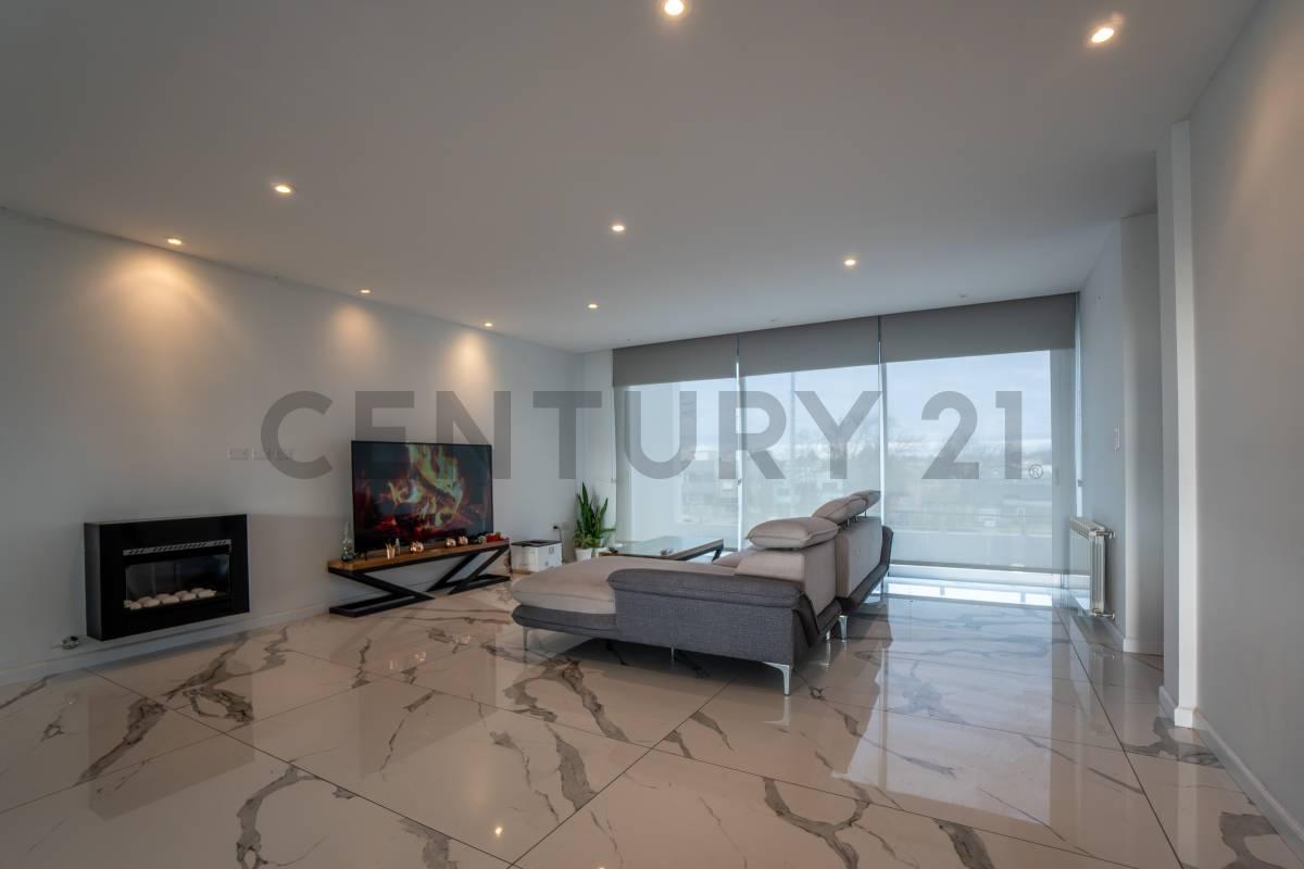 DEPARTAMENTO EN VENTA EN LA PLATA CON LOCAL DE 3 DORMITORIOS — foto 1