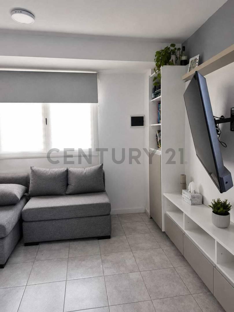 142 ENTRE 50 Y 52 - PH AL FRENTE EN VENTA!!! — foto 1