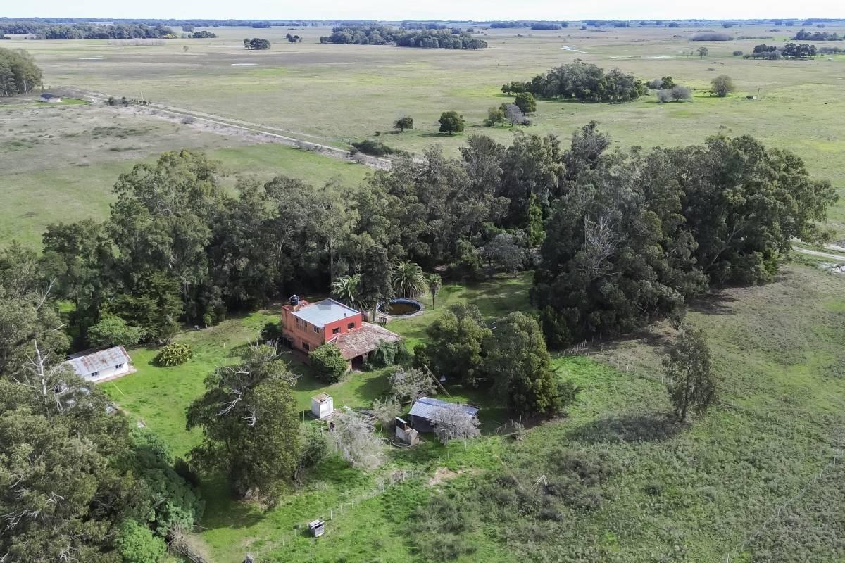 CASA DE CAMPO EN VENTA EN PUNTA INDIO CON 7 HECTAREAS — foto 1
