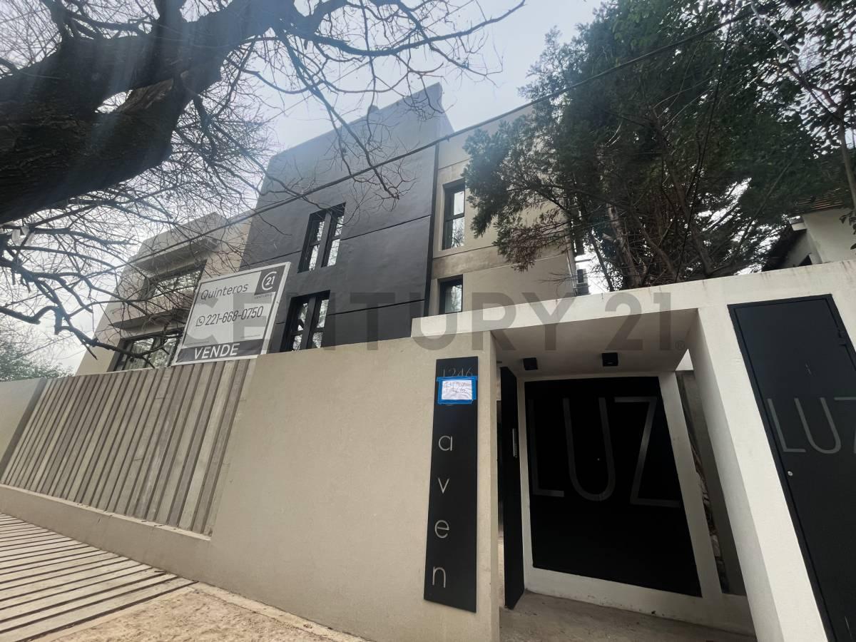 465 entre 19 y 20 DEPARTAMENTO 3 DORMITORIOS CON COCHERA CATEGORIA EN ALQUILER CITY BELL CAVEN — foto 1