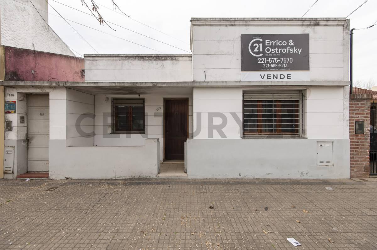 CASA EN VENTA EN LA PLATA TIPO PH — foto 1