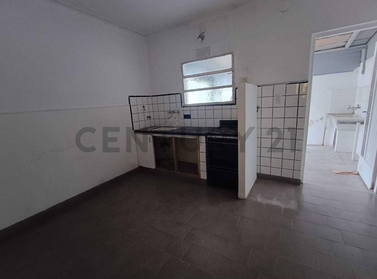 PH EN VENTA EN LA PLATA DE 1 DORMITORIO CON PATIO — foto 1