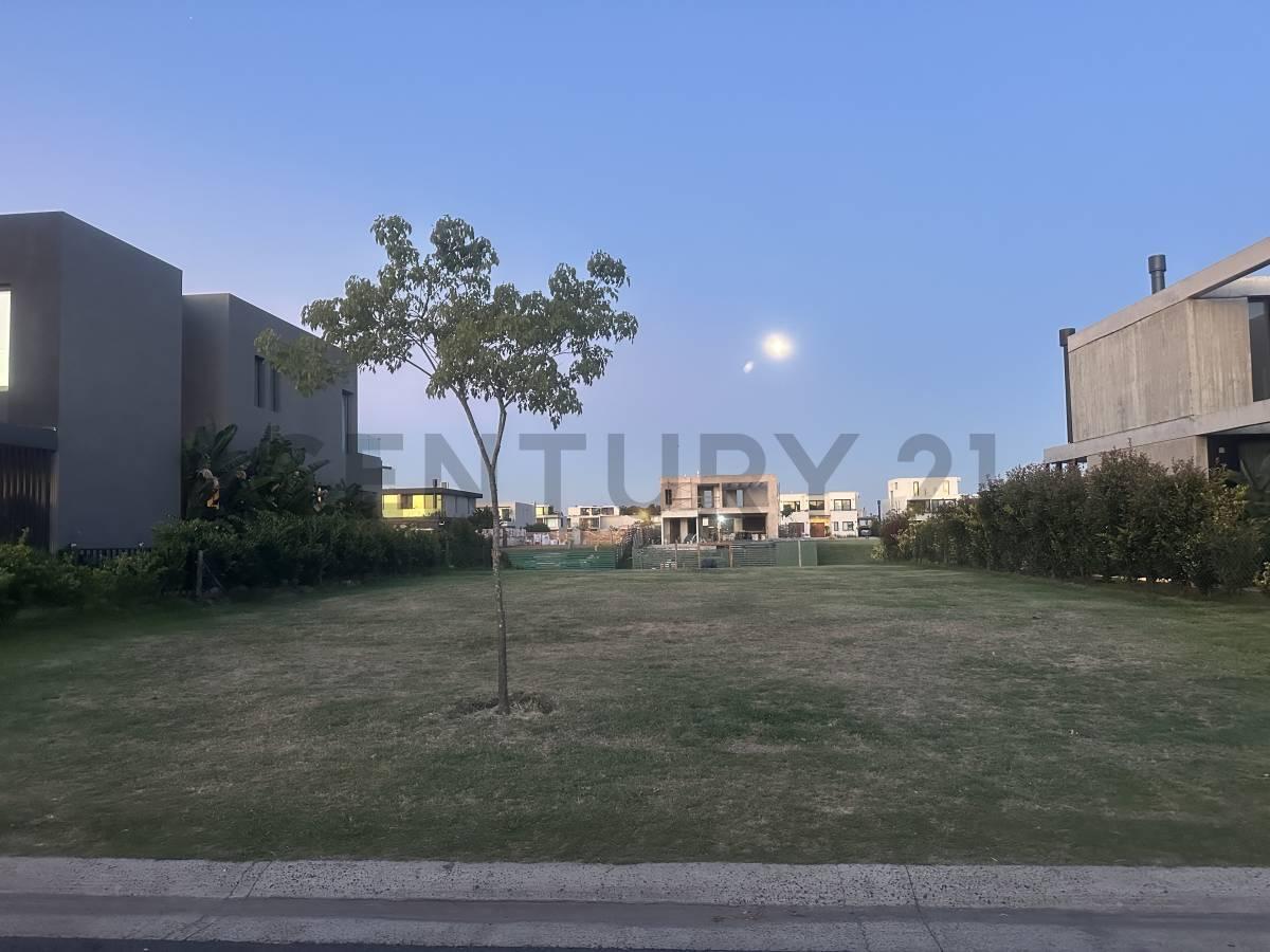 Lote en venta en El Yacht, Nordelta — foto 1