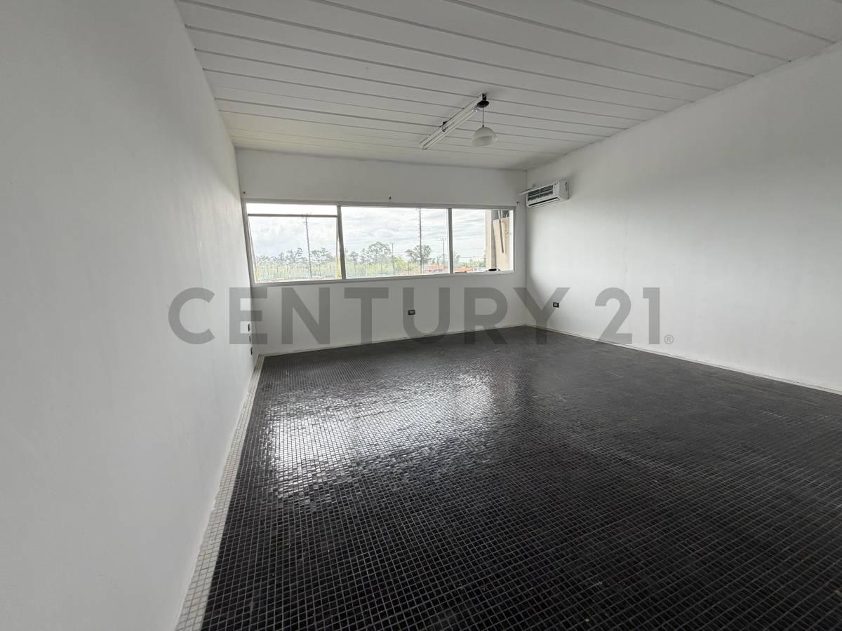 Oficina en Alquiler – Riviera Park, Benavídez | Vista a la Laguna | Ubicación Estratégica - Tigre, — foto 1