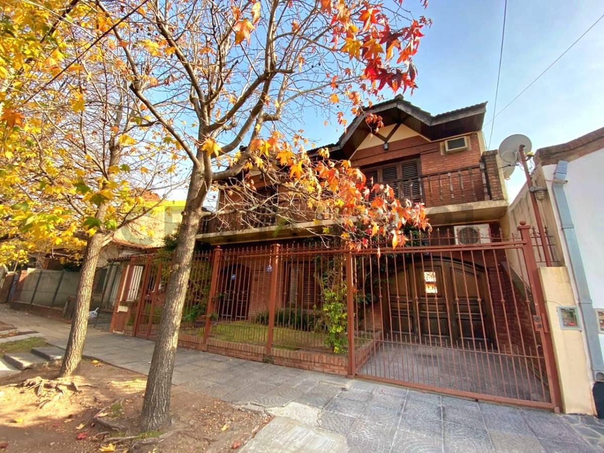 Venta Casa 4 ambientes, APTA CRÉDITO. Castelar Norte — foto 1