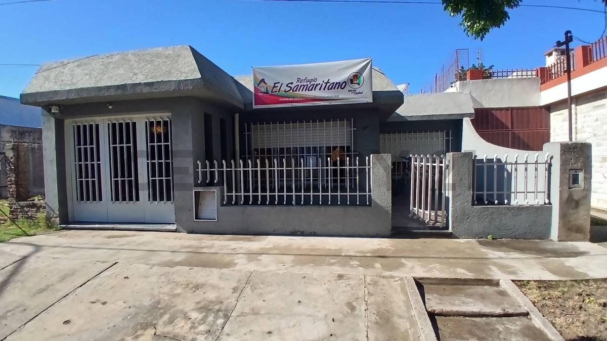 Venta Casa de 3 Dormitorios con cochera + Lote lindero en Villa Diego, Gálvez — foto 1