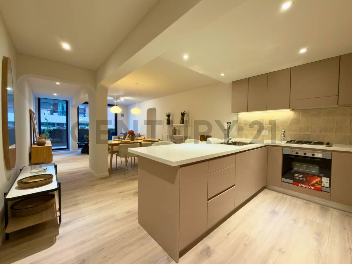 Venta Departamento de 2 Dormitorios con balcón al frente y amenities en Centro, Rosario — foto 1