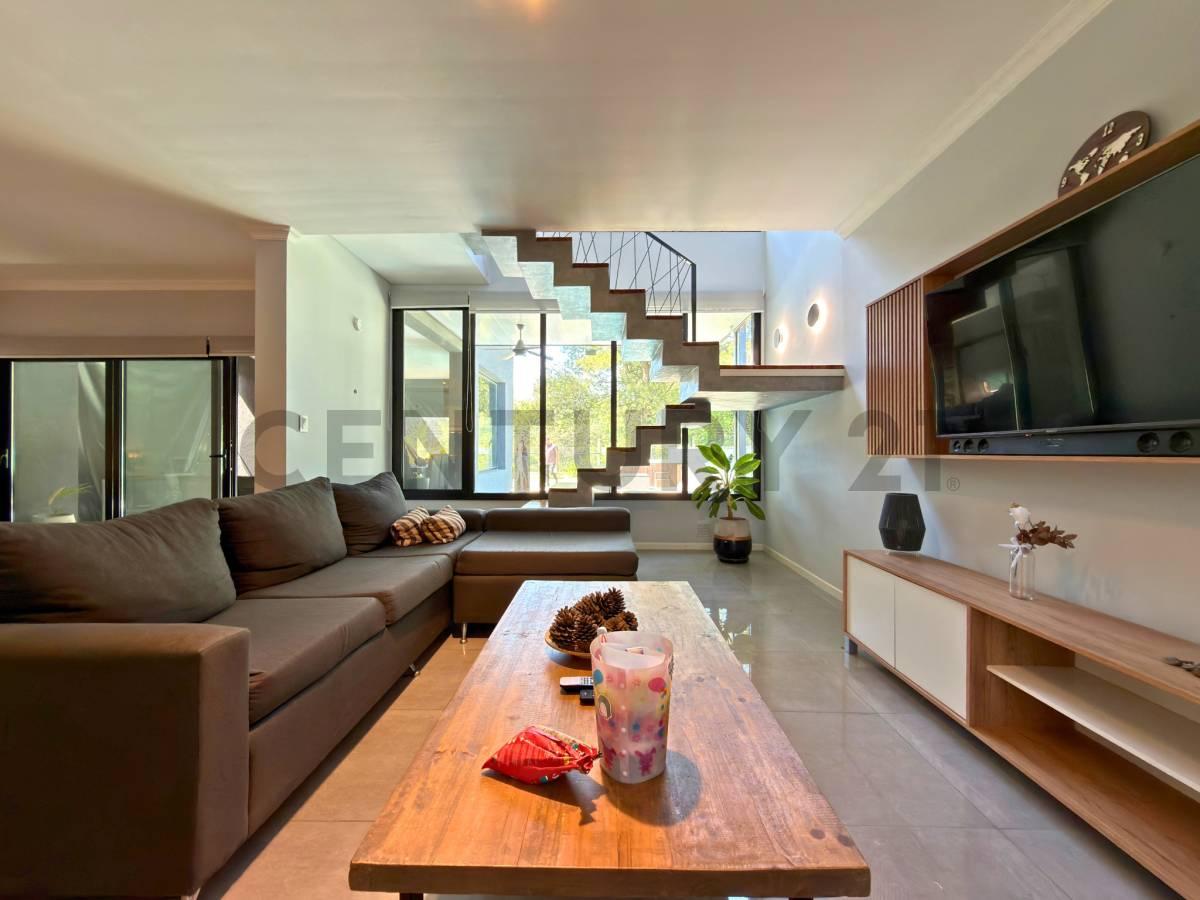 VENTA | Casa de 3 Dormitorios con pileta y quincho | Brisanova, Pueblo Esther — foto 1