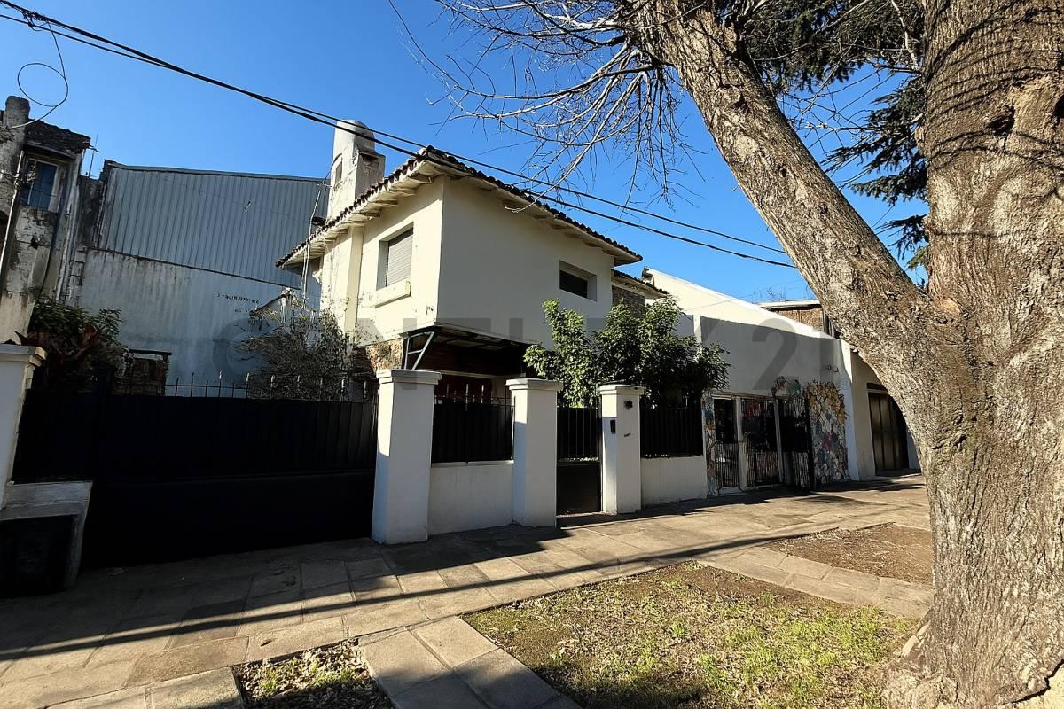 CASA EN ALQUILER EN CITY BELL — foto 1