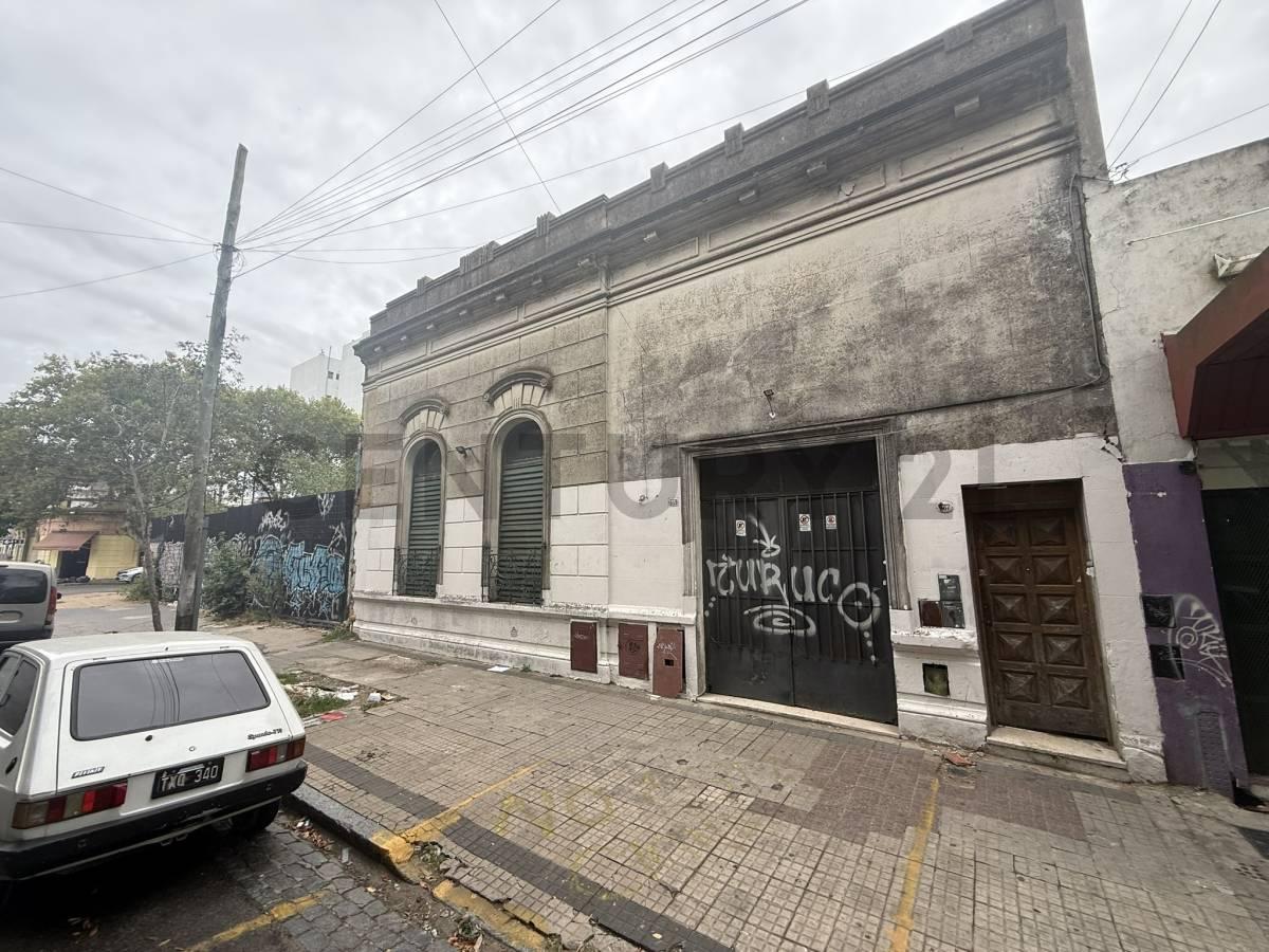 Venta de Casa a refaccionar / Demoler en La Plata — foto 1