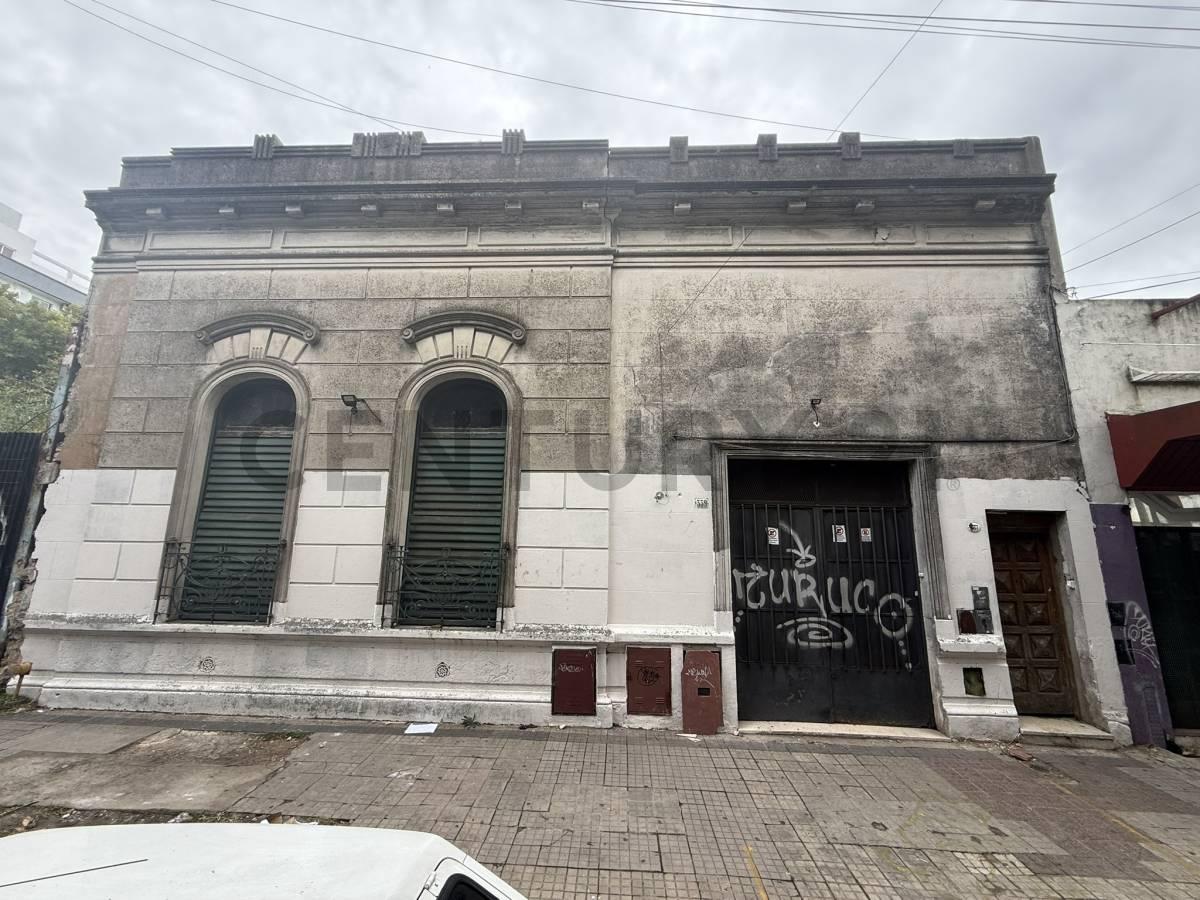 Venta de Casa a refaccionar / Demoler en La Plata — foto 1
