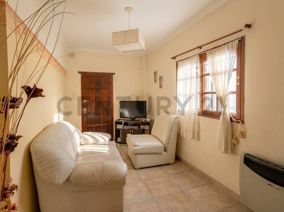 Casa de 3 dormitorios en venta en Berisso — foto 1