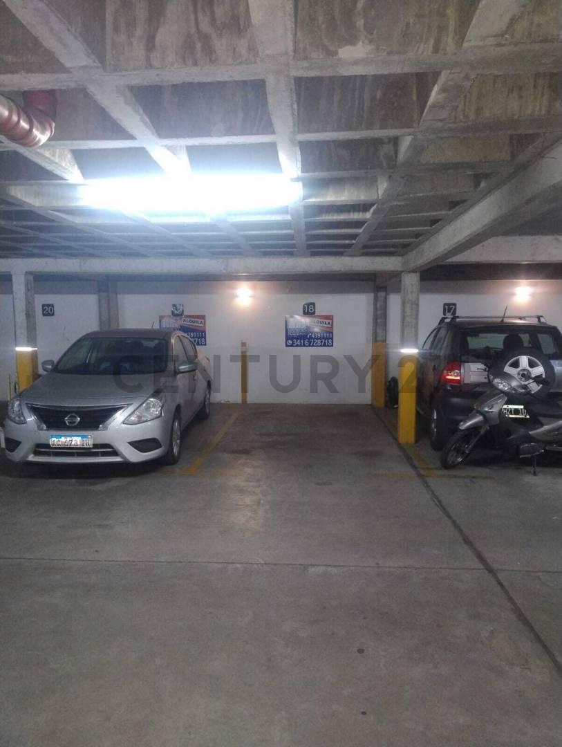 <p>Venta de Cochera, Rosario</p><p>Cocheras, situadas en edificio de viviendas de calle Buenos Ai... — foto 1