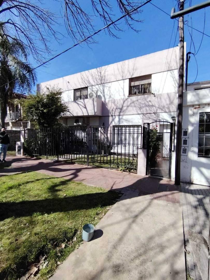 PH de 2 dormitorios en 1er piso – Barrio Alberdi, Rosario — foto 1