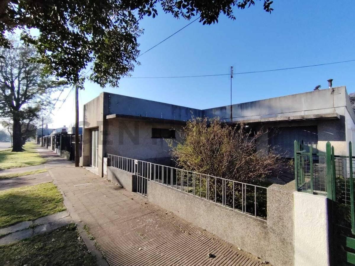 Venta Casa a reciclar en Granadero Baigorria — foto 1