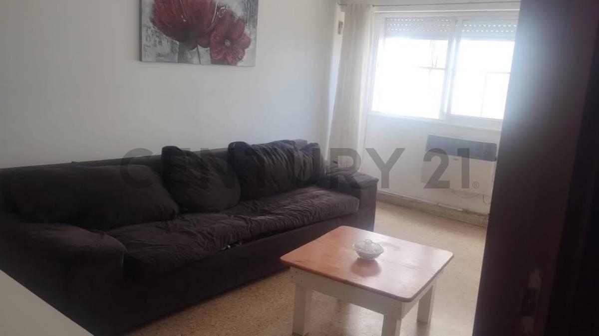 12 e/ 42 y 43 Nro. 519 - DEPARTAMENTO EN ALQUILER DE 2 DORMITORIOS — foto 1