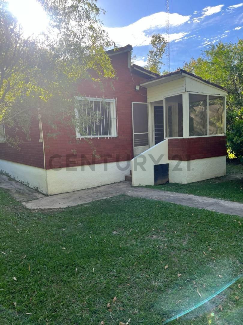 Casa en venta o permuta en Canal Arias Delta de Tigre — foto 1