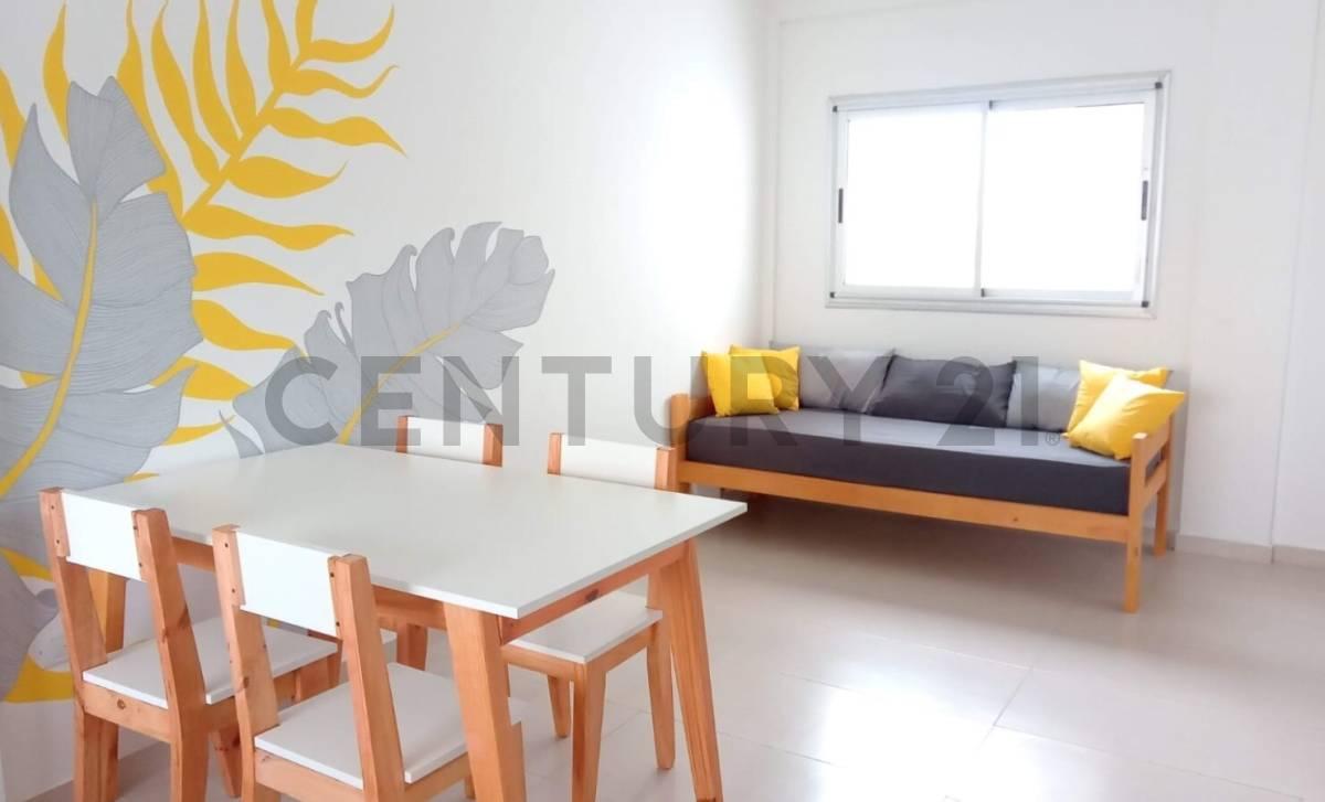 Departamento Monoambiente con Cochera. Calle 35 entre 6 y 7. — foto 1