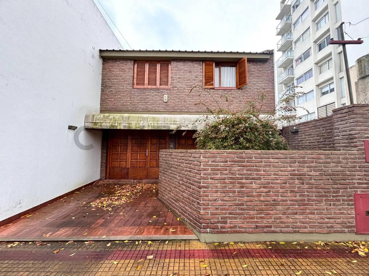 Casa en venta en calle 14 entre 35 y 36. Apto Banco. — foto 1