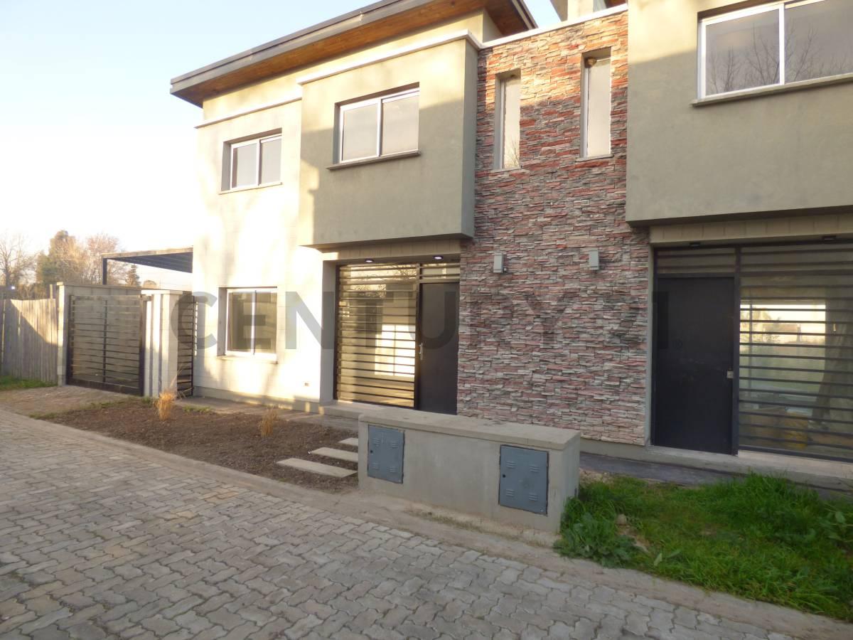 513 entre 142 y 143 Dúplex Casa en Complejo Cerrado en venta. FINANCIACION!! — foto 1