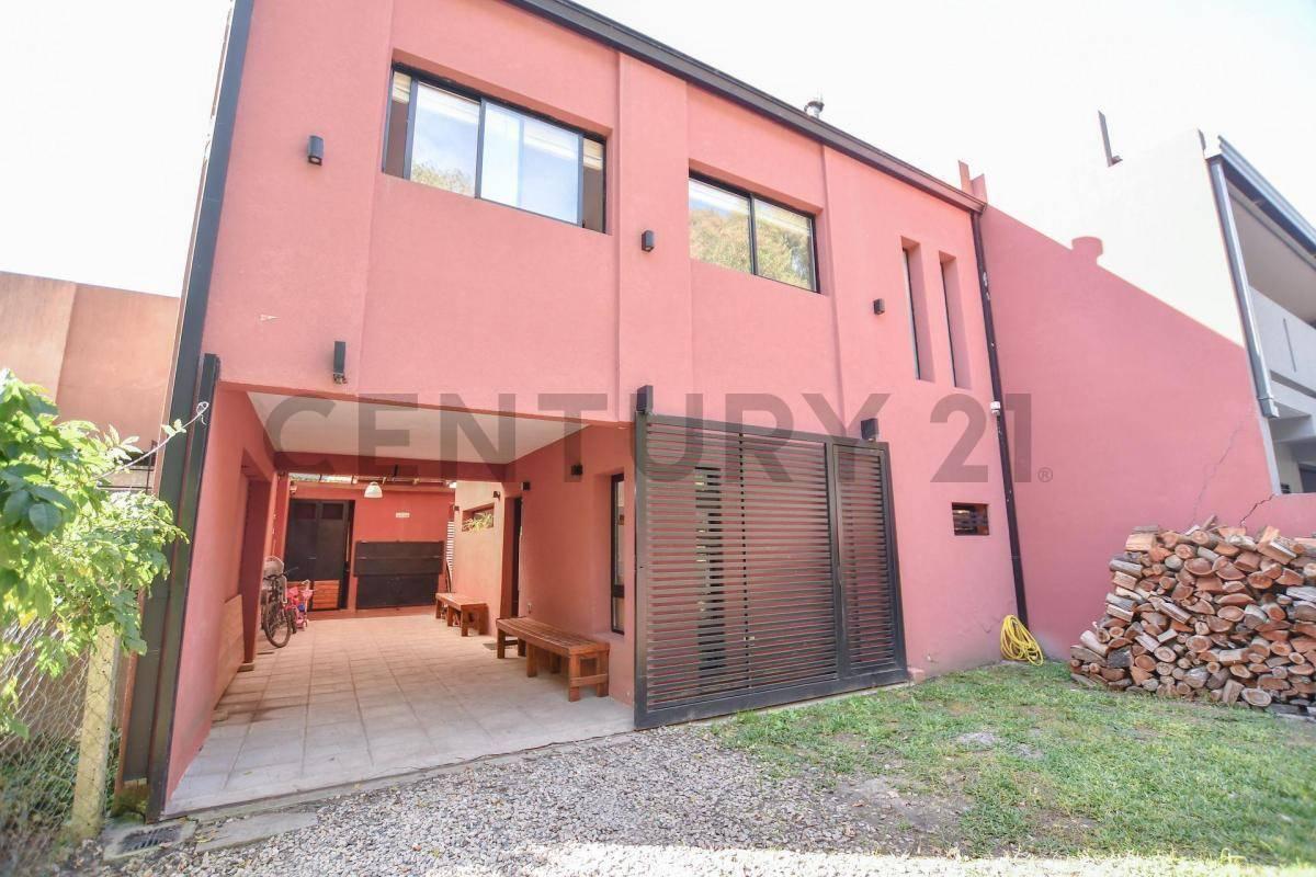 21 entre 656 y 657, Casa en venta, Villa Parque Sicardi.- — foto 1
