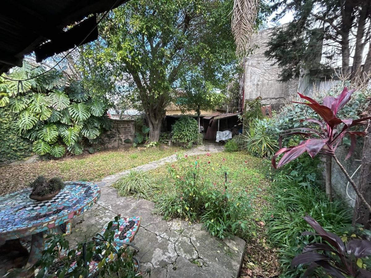 VENTA CASA FLORIDA (3 PH) sobre lote propio de 8.66 X 39.65 A RECICLAR O DEMOLER COMPLETO — foto 1