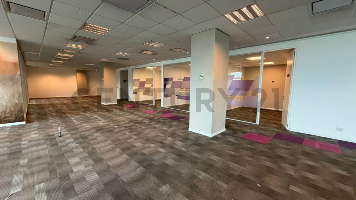 Alquiler de Oficina Semipiso de 900 M2- Incluye 13 cocheras - edificio Nodus 908m2 - Villa Martelli — foto 1