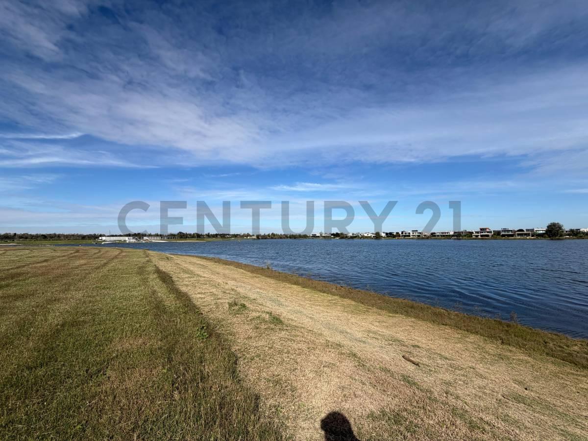 LOTE A LA LAGUNA EN VENTA – ORILLAS – ACEPTA PERMUTA -PUERTOS DEL LAGO — foto 1