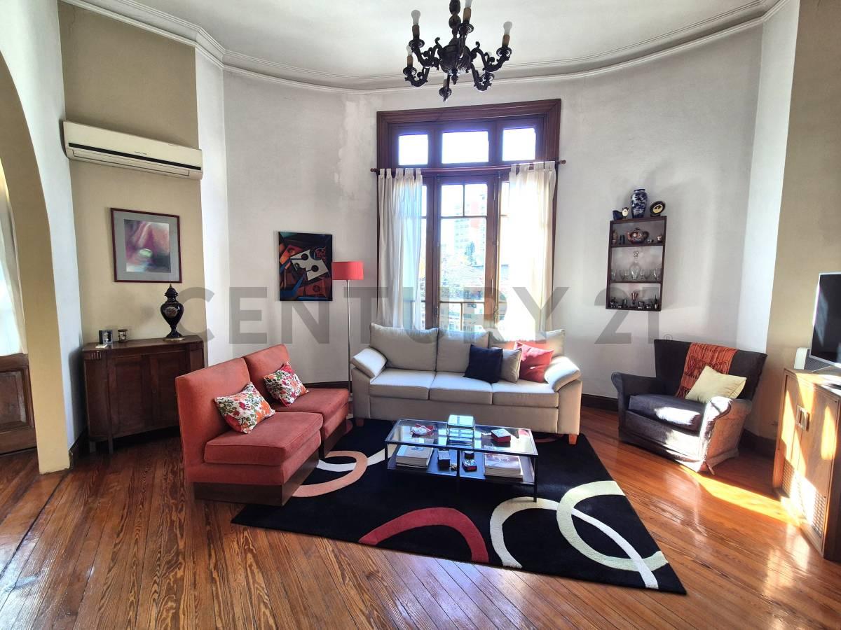 PH DE ESTILO CON TERRAZA PROPIA - QUINCHO - ESCRITORIO - 200M2 - FLORES NORTE — foto 1