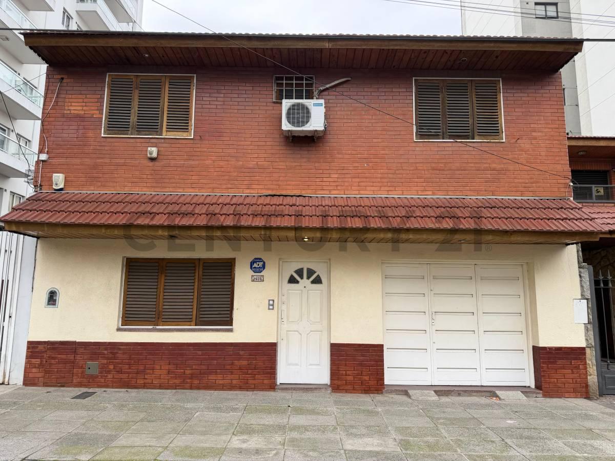 VENTA CASA CASEROS CENTRO - ZONA INMEJORABLE! — foto 1