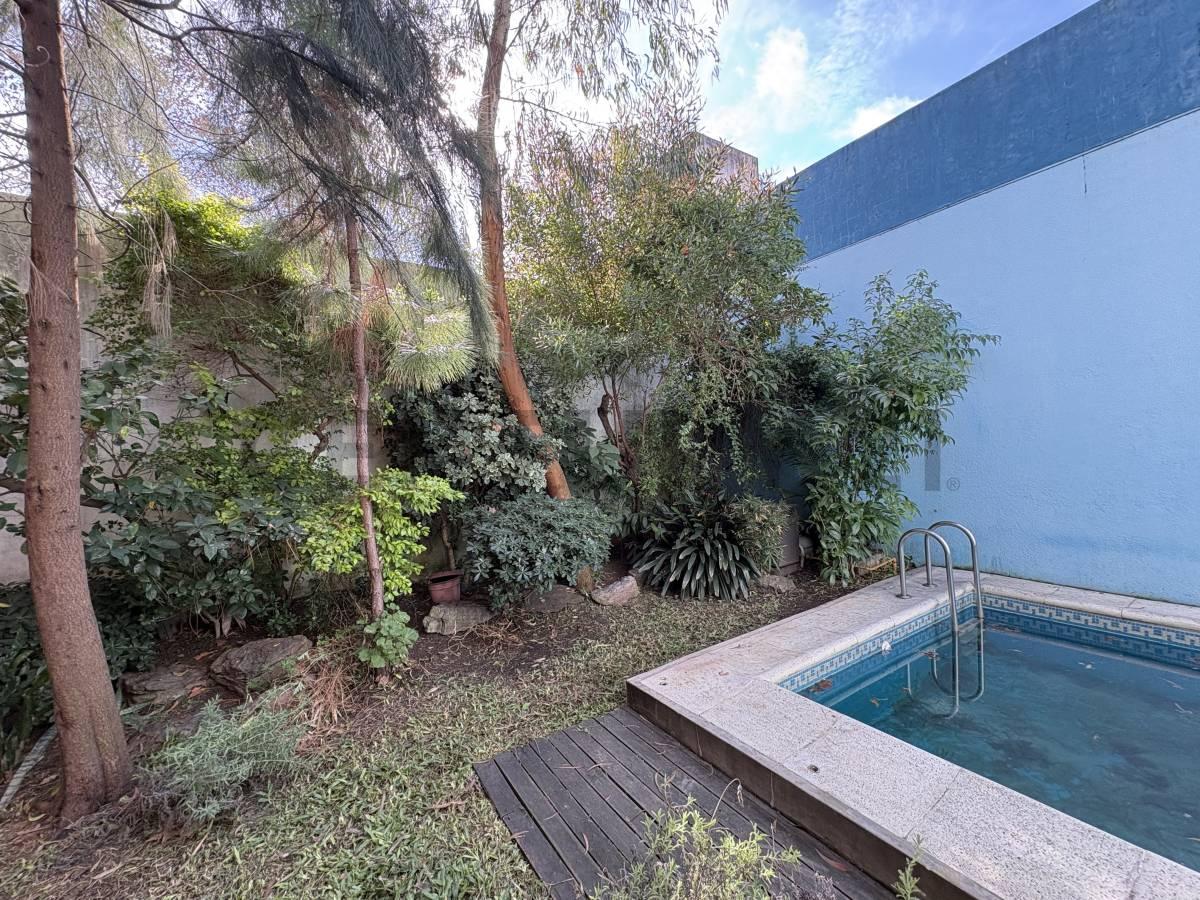 VENTA CASA 6 AMBIENTES GARAGE TOILLETE PARQUE PISCINA PARRILLA PATIO EN BARRACAS APTO CREDITO — foto 1
