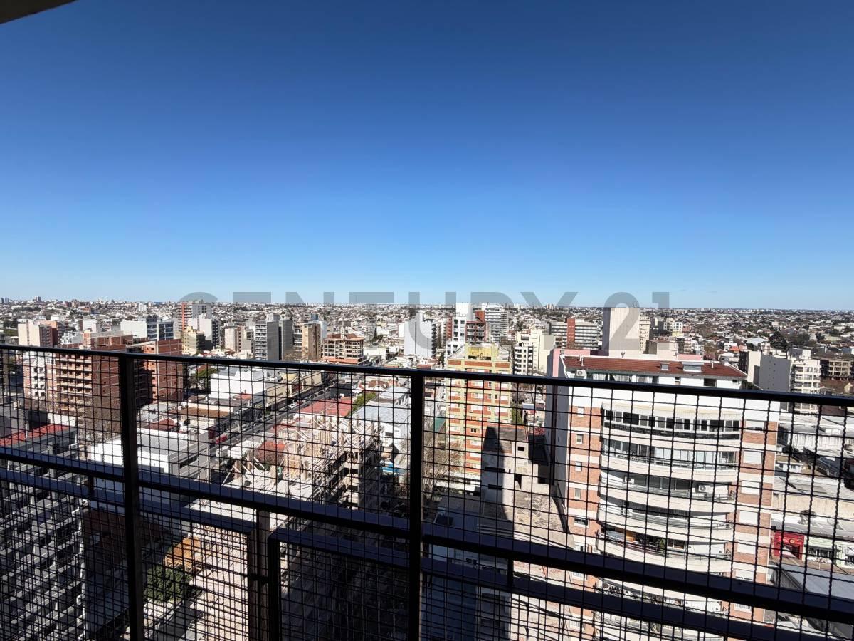 Venta Departamento 4 Amb Amplios con Baulera en Edificio Torre Caseros Centro — foto 1