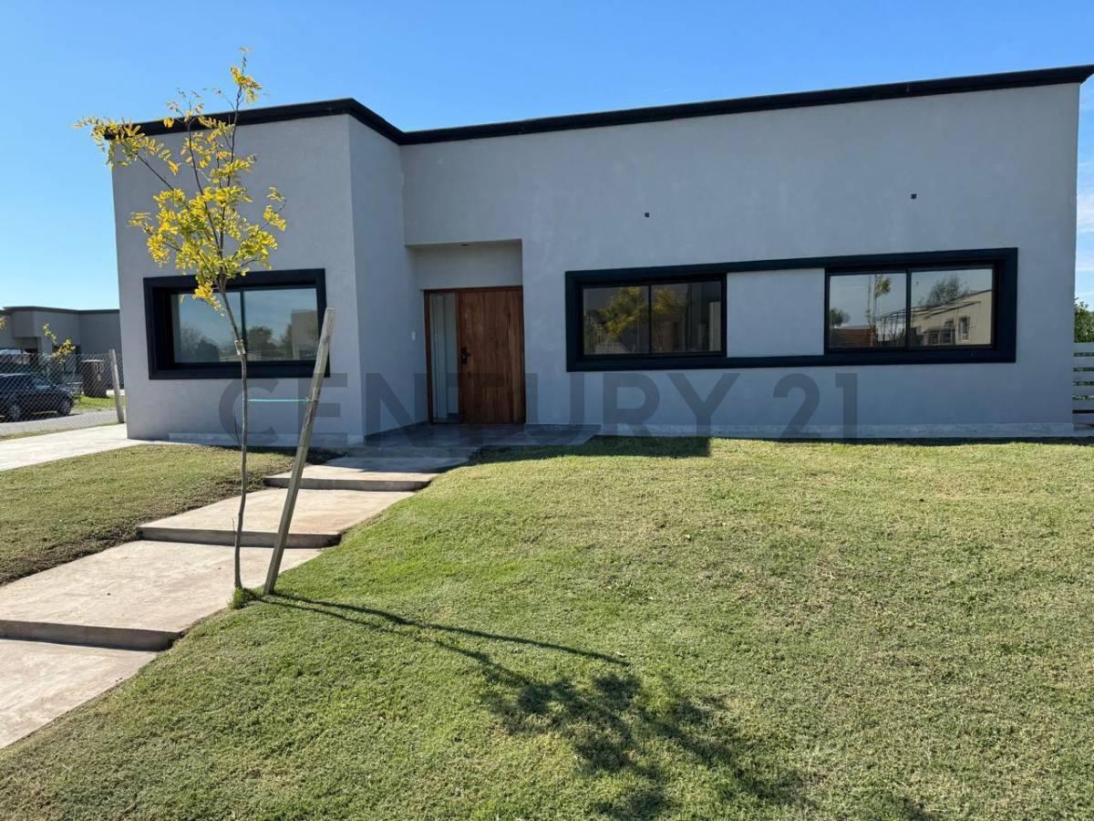 VENTA CASA 4 AMBIENTESA A ESTRENAR EN SAN PABLO, PILAR — foto 1