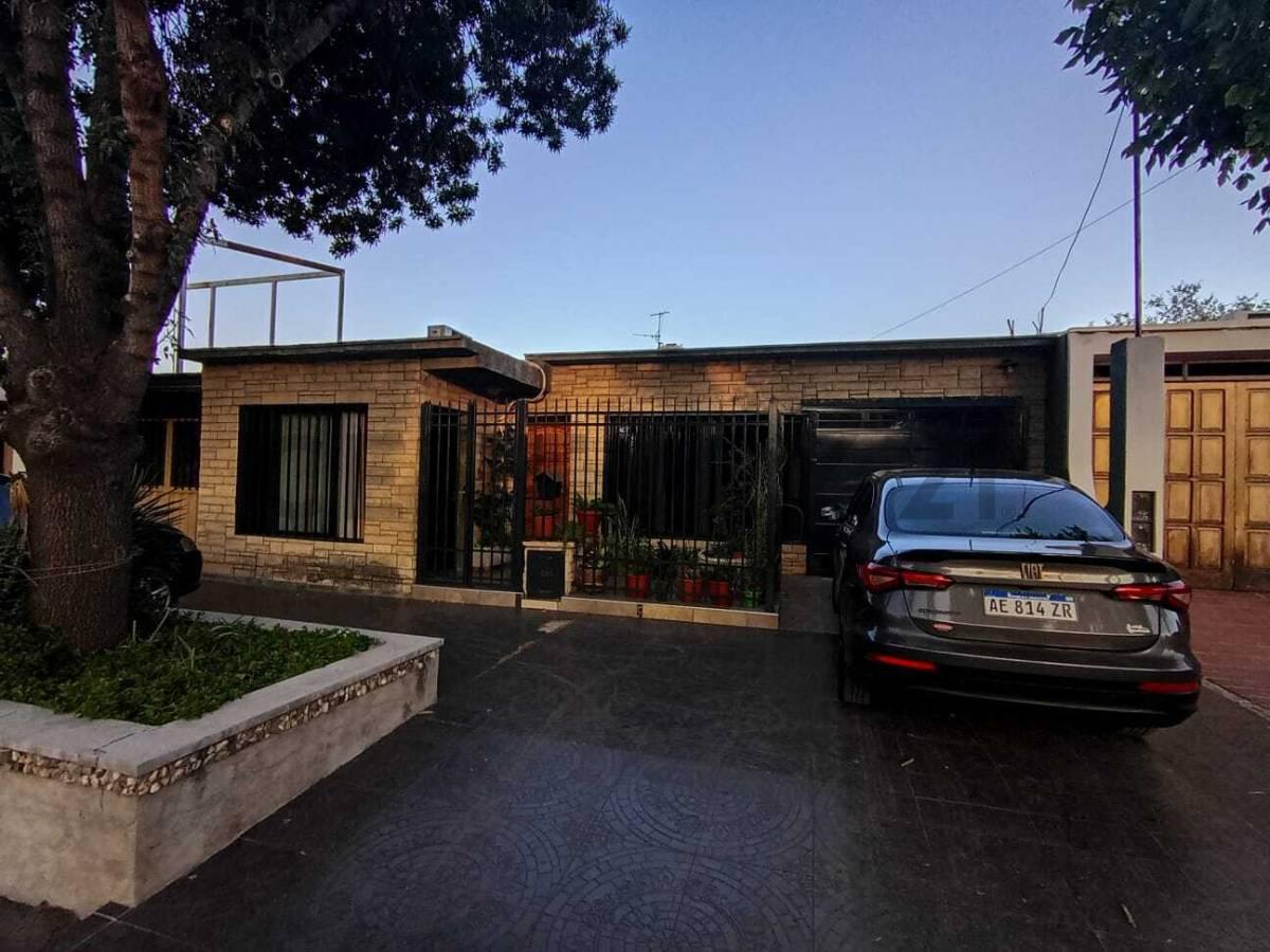 CASA EN VENTA EN BARRIO UJEMVI (LAS HERAS) — foto 1