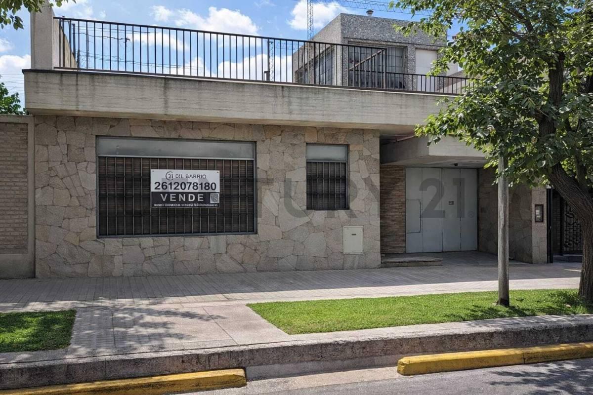 Casa a reciclar en venta + Lote – Sección 6 Residencial Norte, Ciudad de Mendoza — foto 1