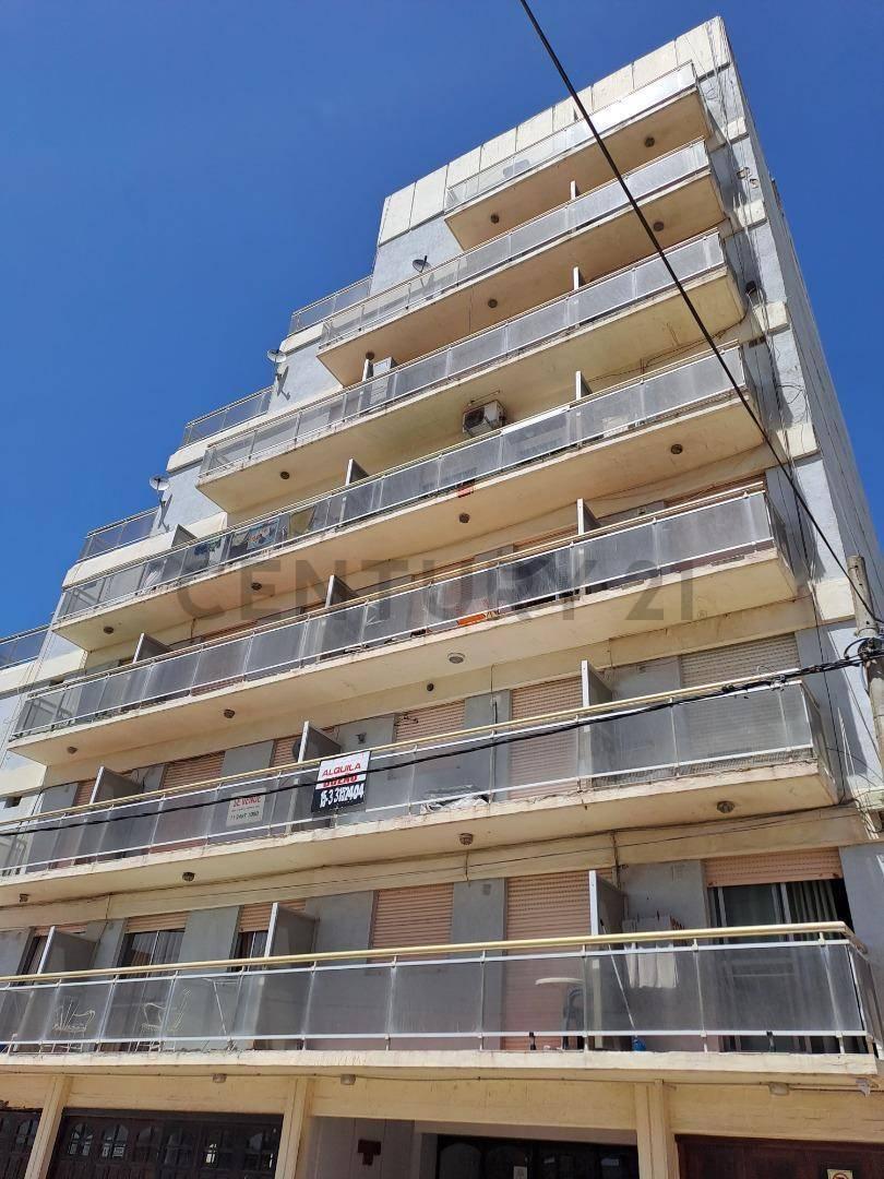VENTA DEPARTAMENTO 2 AMBIENTES CON BALCON Y VISTA AL MAR! — foto 1