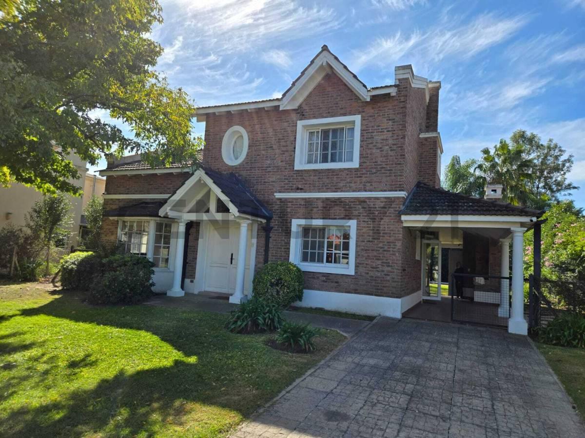 Impecable Casa en La Delfina con piscina, lista para mudarse, Frente al austral, para entendidos!!! — foto 1