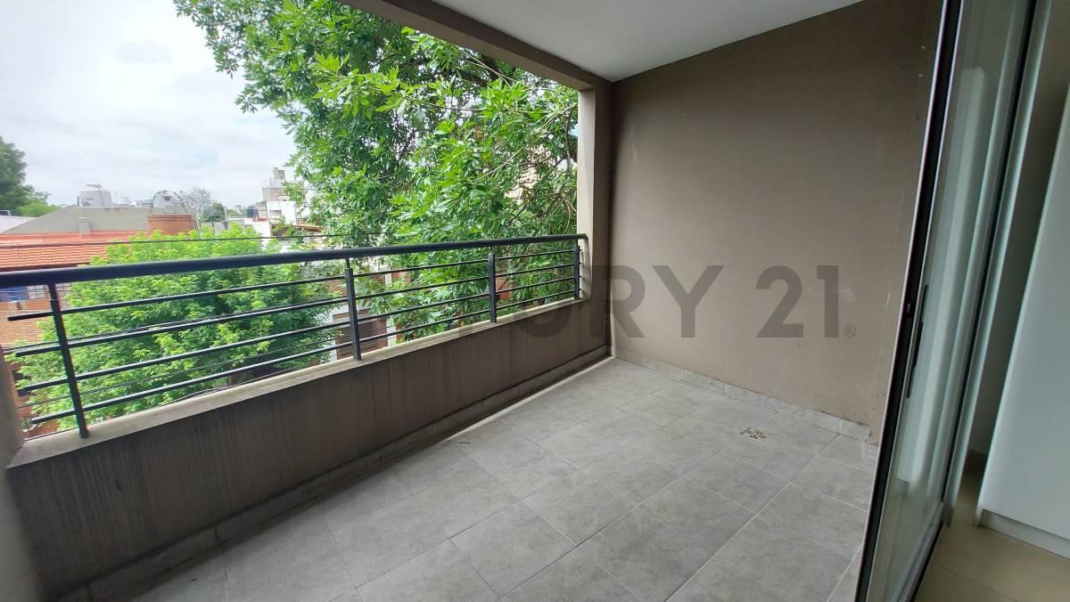 HERMOSO MONOAMBIENTE EN BOEDO CON AMPLIO BALCÓN - LUMINOSO — foto 1