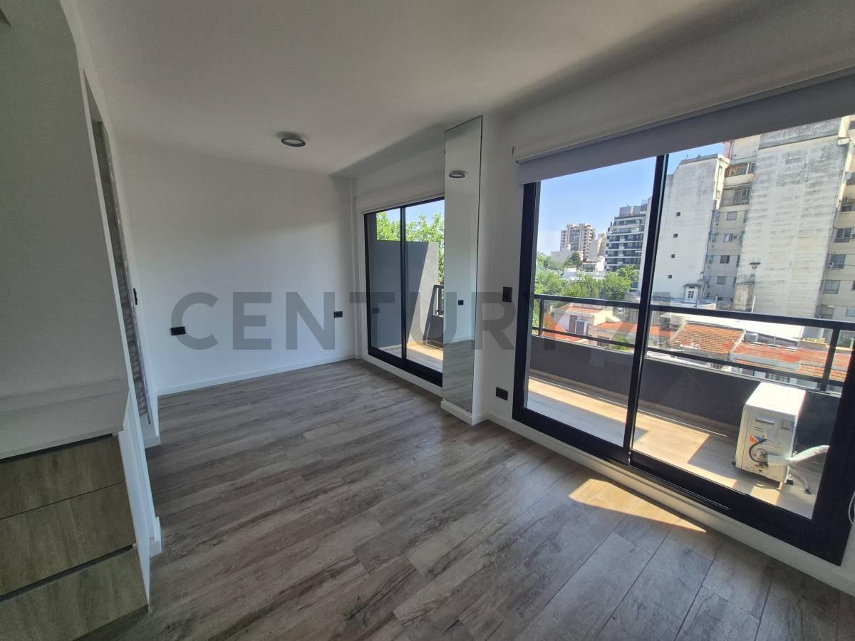 Monoambiente a estrenar en Villa Urquiza –4° Piso al frente con balcón — foto 1