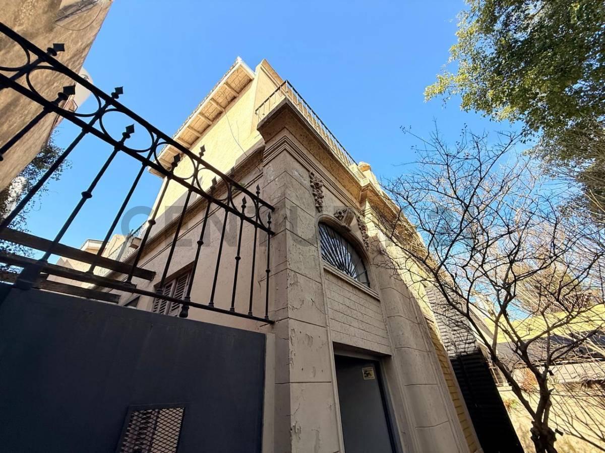 CASA CUATRO AMBIENTES CON COCHERA — foto 1
