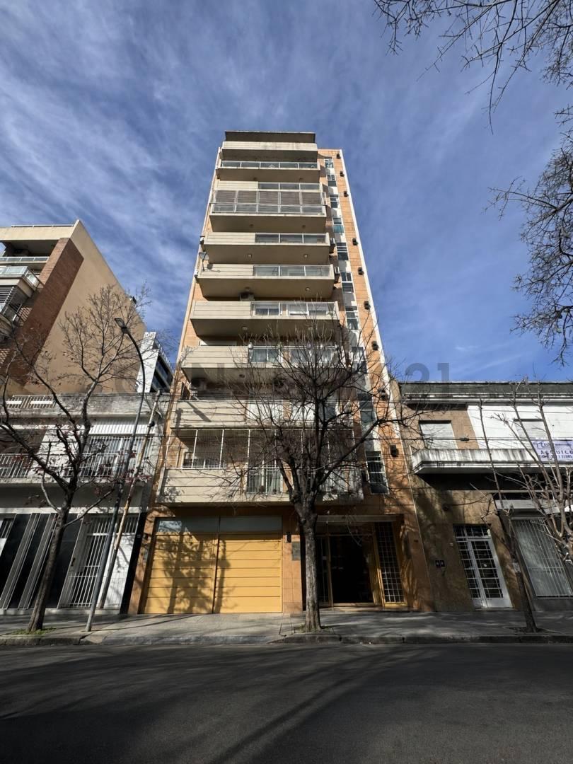 VENTA – 98 m², EXCLUSIVO DEPARTAMENTO DE 3 AMBIENTES CON COCHERA – FLORES — foto 1