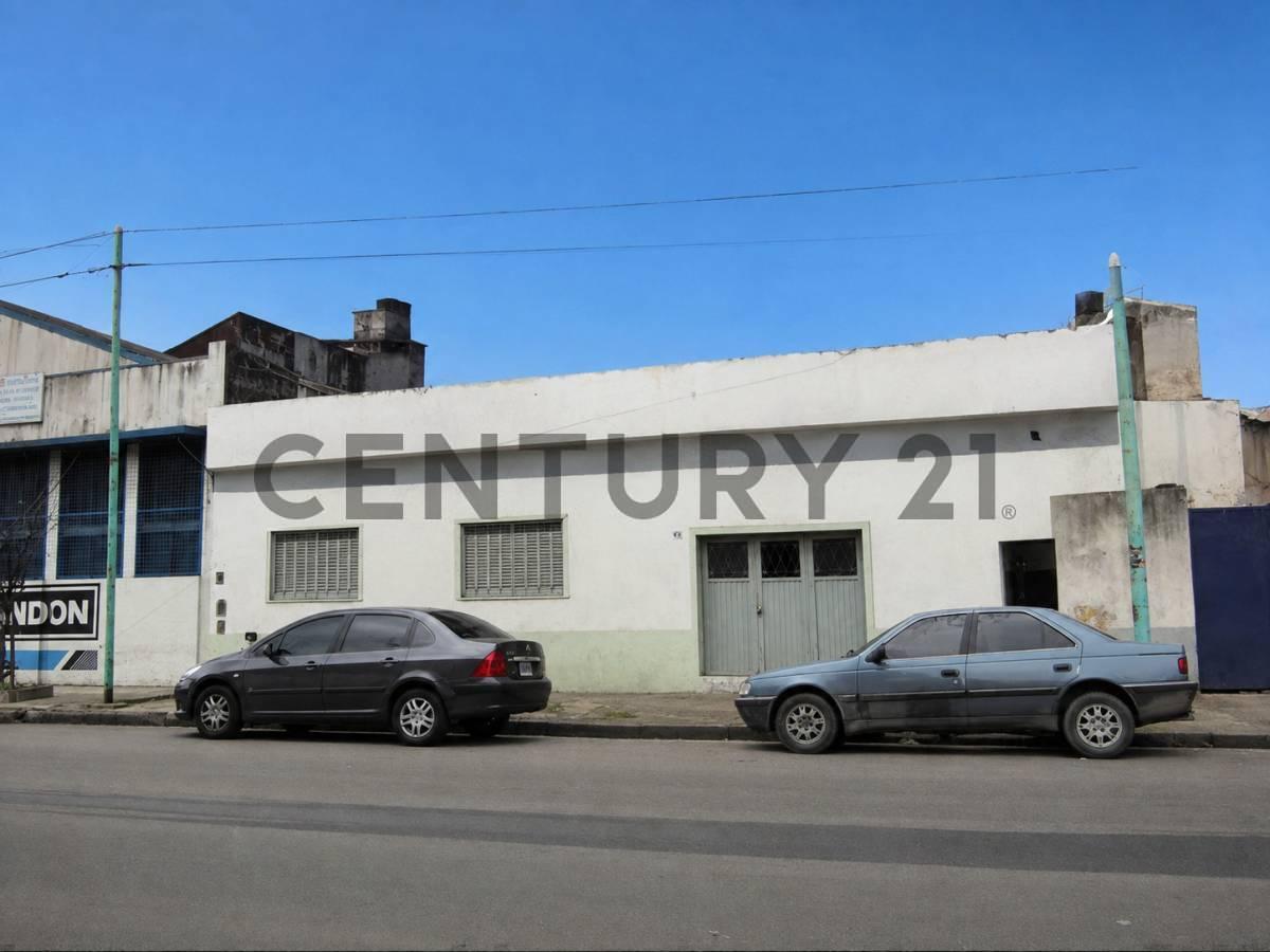 VENTA CASA CON LOTE PROPIO EN BARRACAS — foto 1