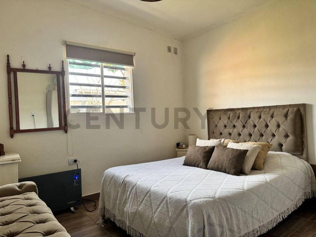 DOS VIVIENDAS MAS TALLER EN VENTA EN TOLOSA — foto 1
