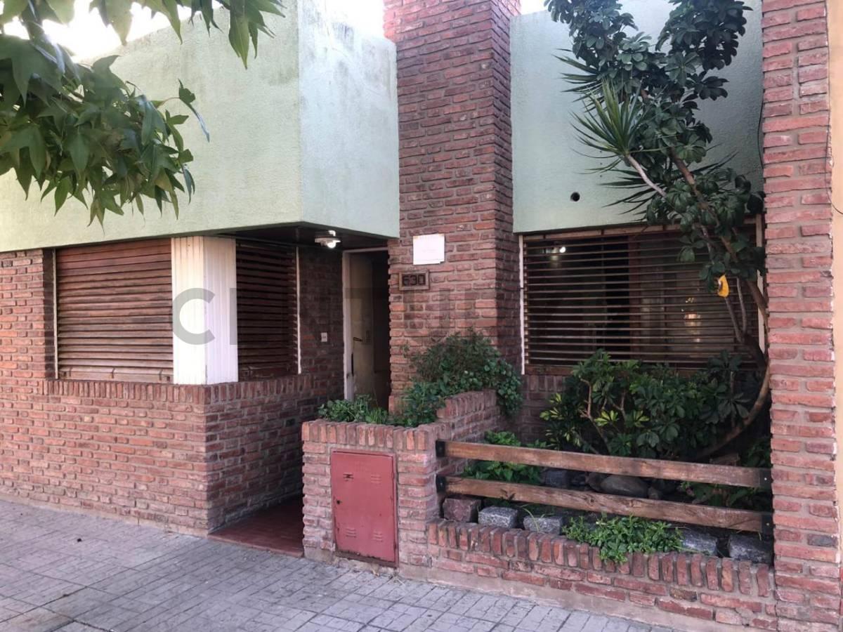 Casa de 2 Dormitorios en Venta — foto 1
