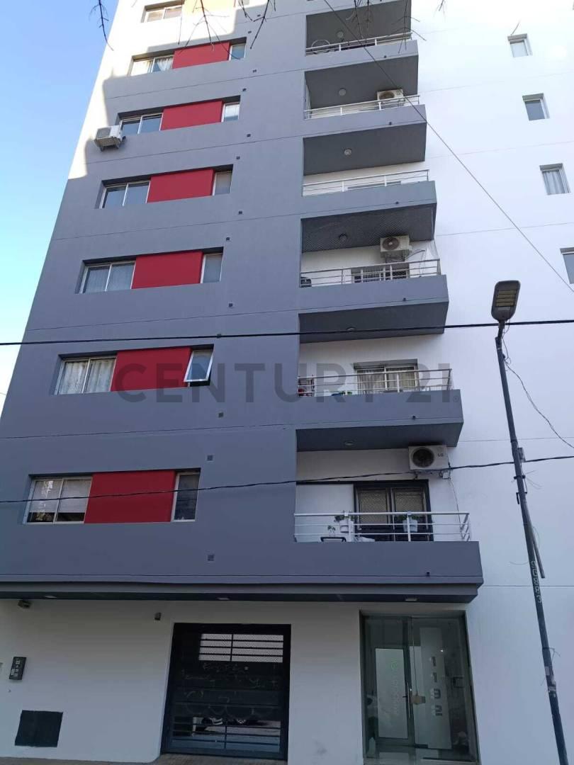 Departamento de 2 Dormitorios en Venta — foto 1
