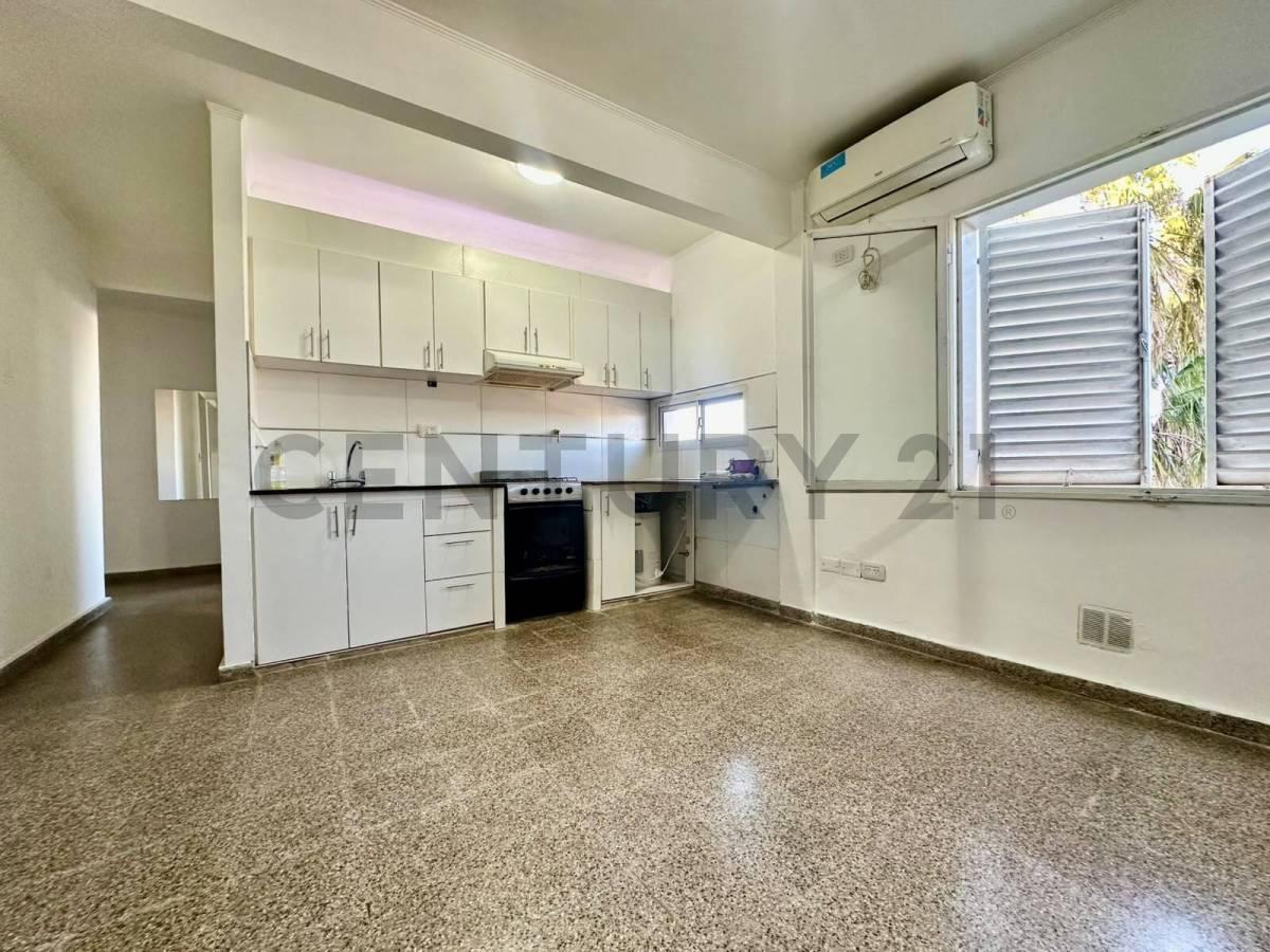 Departamento Tipo Dúplex Refaccionado a Nuevo en Venta — foto 1