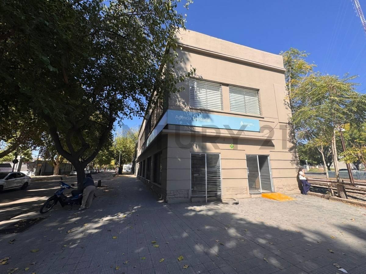ALQUILER DE OFICINA EN CIUDAD DE MENDOZA — foto 1